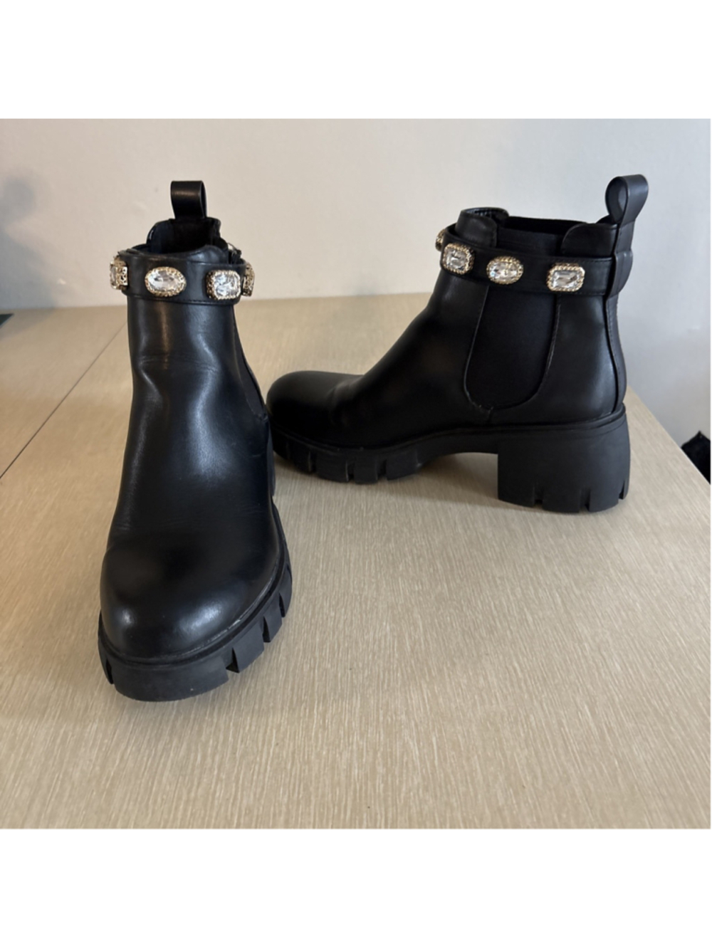 Steve Madden Amulet Ankle Boots Blk Chunky Lug Sole Jeweled Strap 8M (1190)